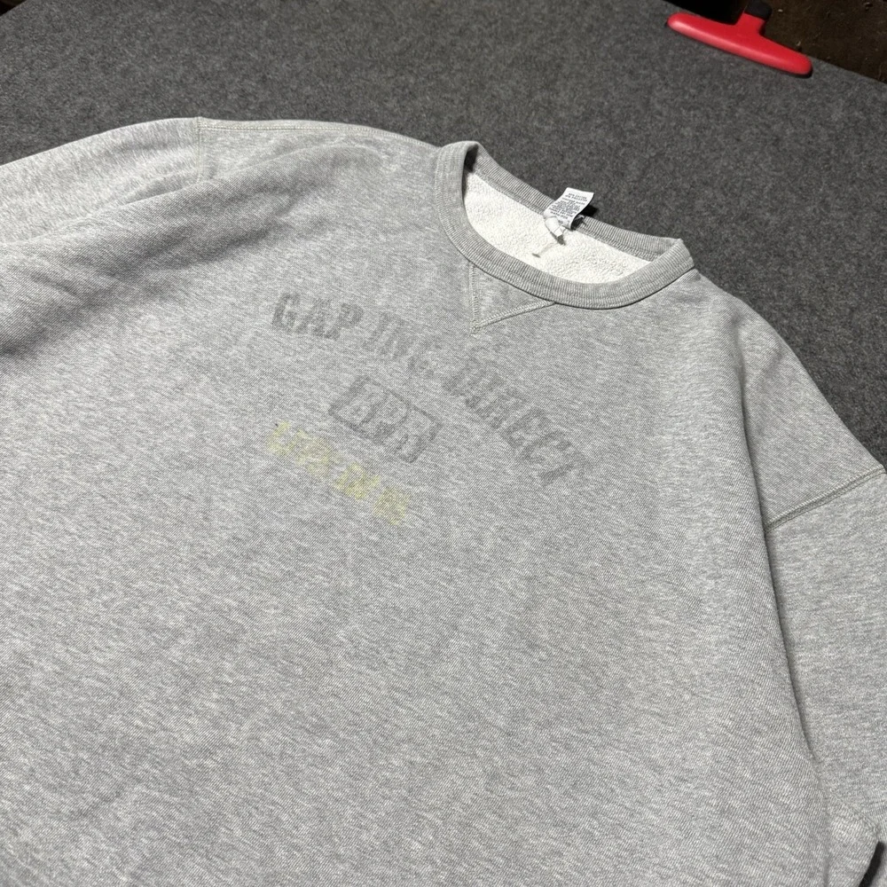 VTG‎ Y2K 2005 GAP RARE College Style Mens Crewneck Size XXL Casual Grunge Indie